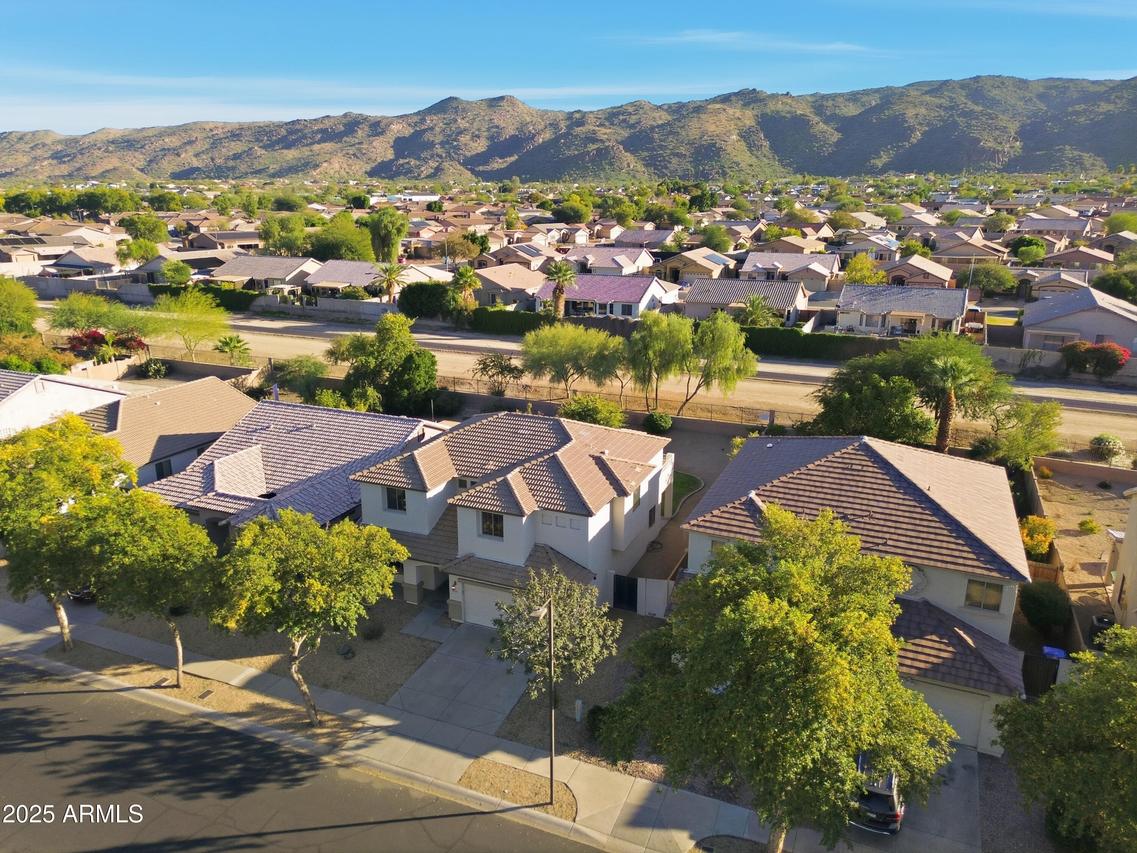 1709 E Beverly Rd., Phoenix, AZ 85042