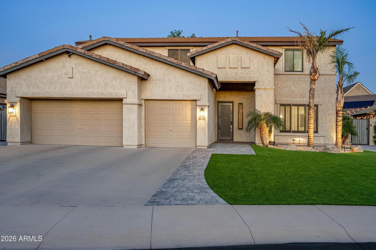 127 N Date Palm Dr., Gilbert, AZ 85234