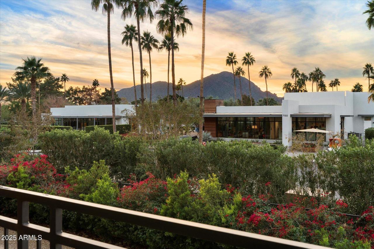 6166 N Scottsdale Rd. #C2003, Paradise Valley, AZ 85253