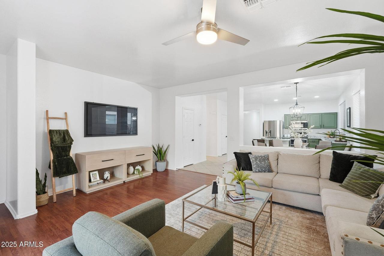 3316 W Saint Kateri Dr., Phoenix, AZ 85041