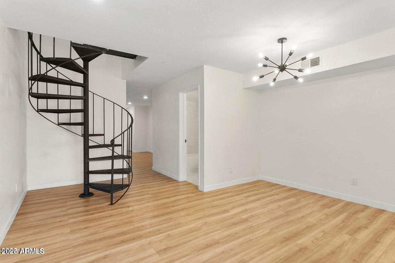 1425 E Desert Cove Ave. #33, Phoenix, AZ 85020