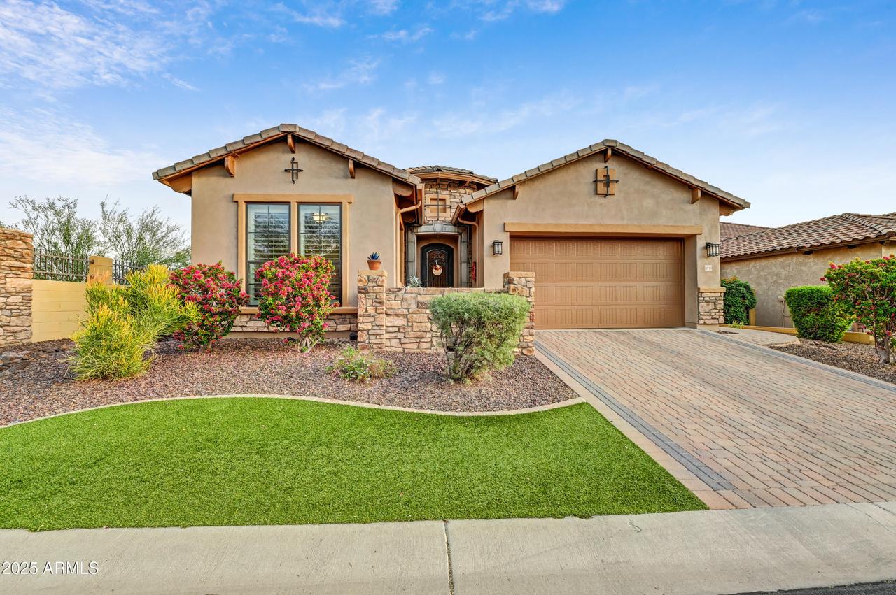 9155 E Leonora St., Mesa, AZ 85207