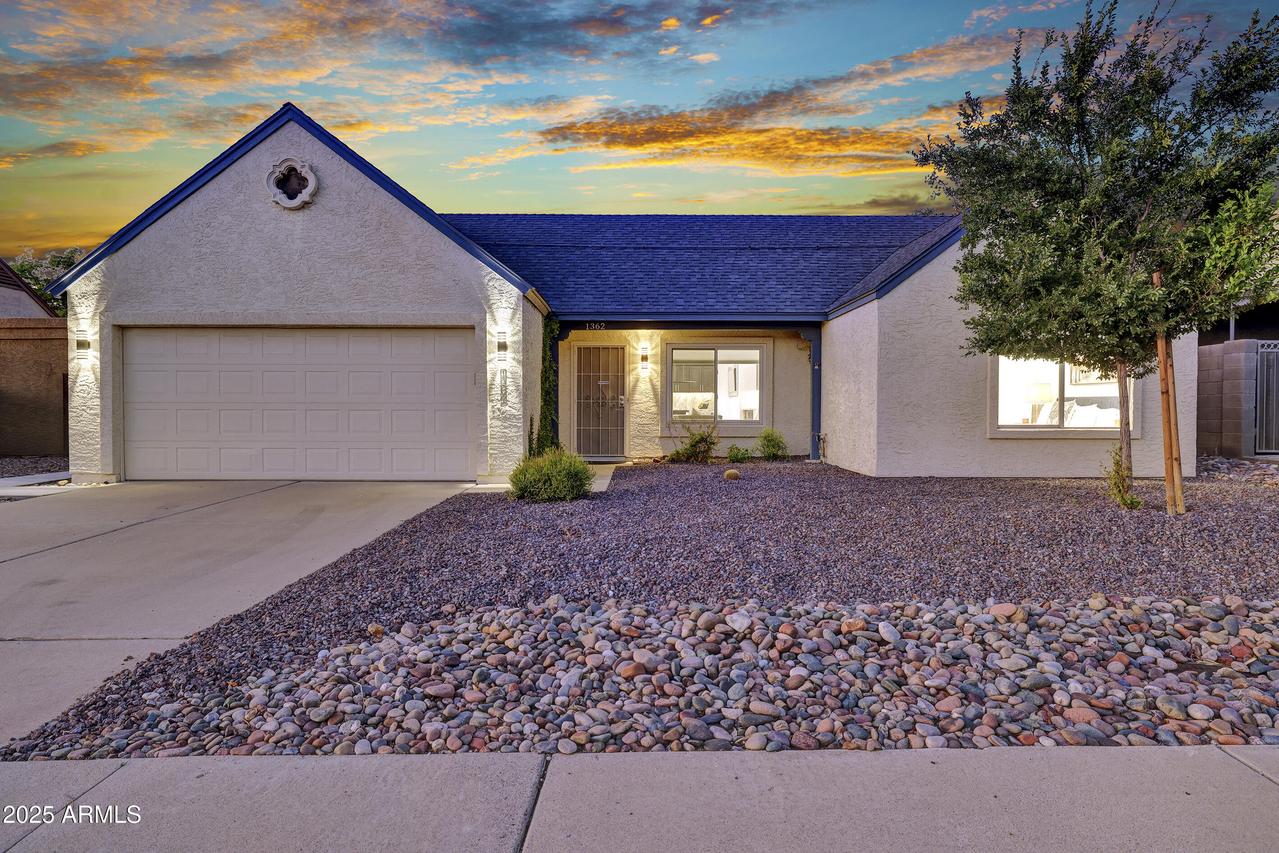 1362 E Wickieup Ln., Phoenix, AZ 85024