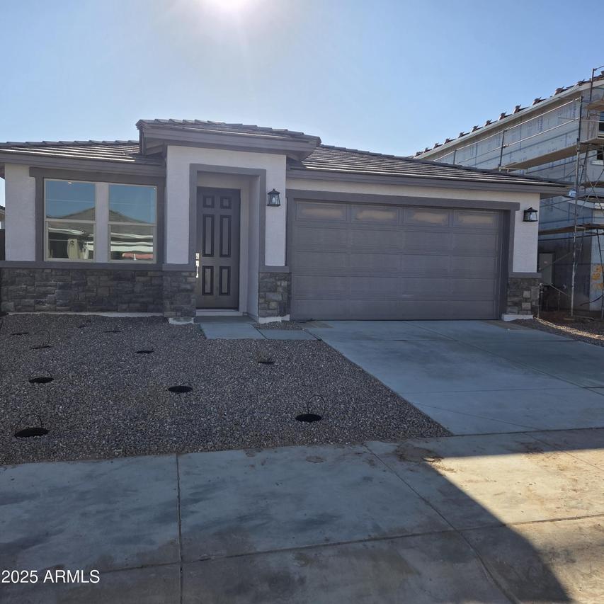 3032 E Villa Ave., San Tan Valley, AZ 85143