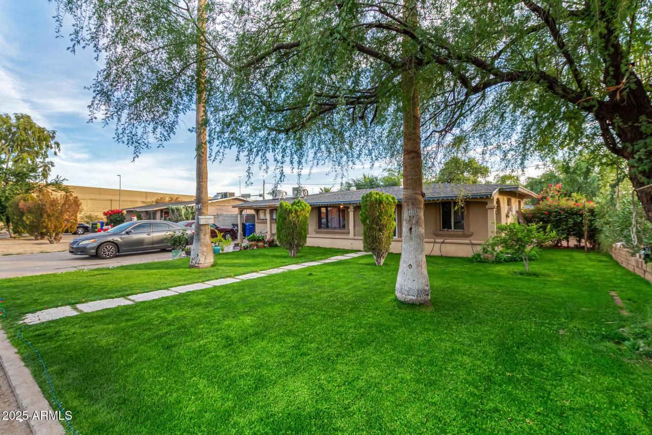 1917 E Pinchot Ave., Phoenix, AZ 85016