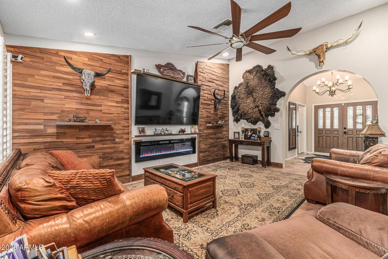 1426 N Spire Ct., Chandler, AZ 85224