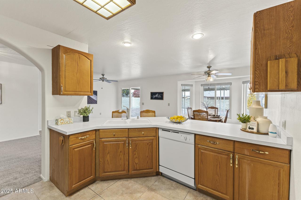 10307 W Sutters Gold Ln., Sun City, AZ 85351