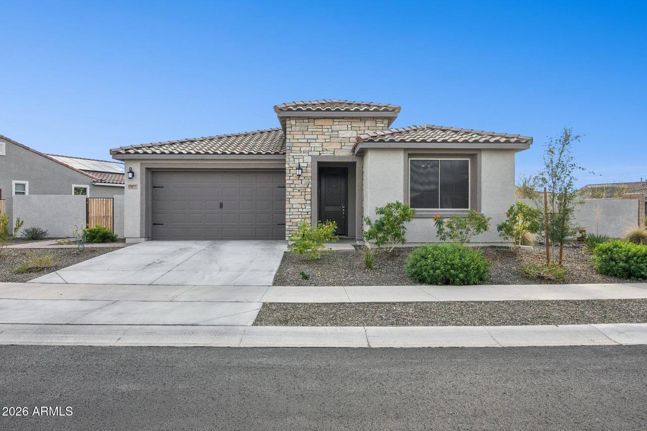 17877 W Thistle Landing Dr., Goodyear, AZ 85338