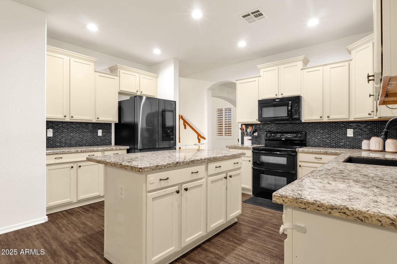 969 E Oakland St., Gilbert, AZ 85295