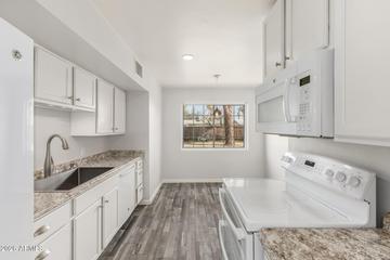 2311 N 30th Pl., Phoenix, AZ 85008
