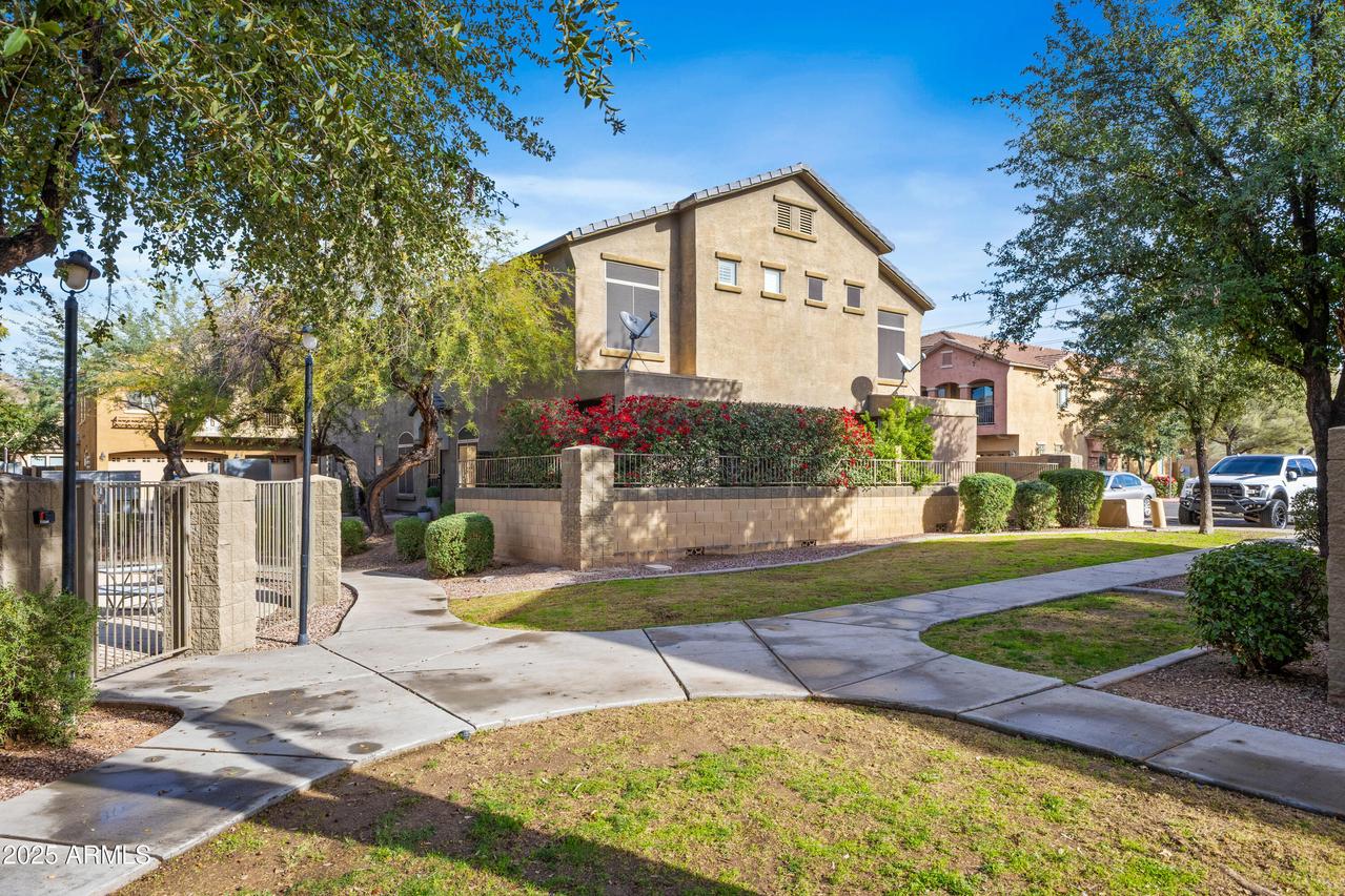 18250 N 32nd St. #1015, Phoenix, AZ 85032