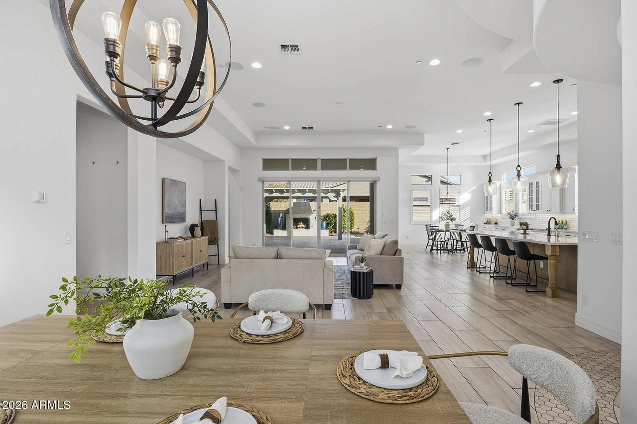 7598 W Jessie Ln., Peoria, AZ 85383