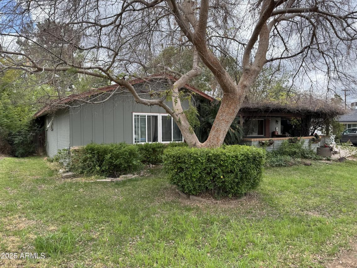 1461 E Mclellan Blvd., Phoenix, AZ 85014