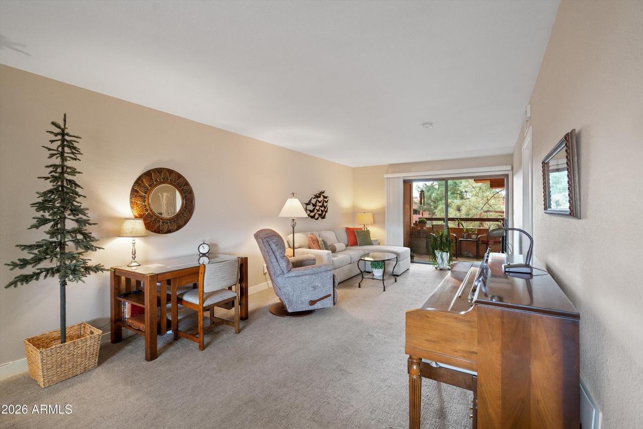 12222 N Paradise Village Pkwy. #411, Phoenix, AZ 85032