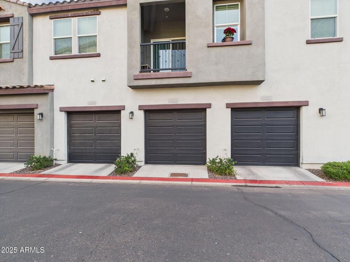 2335 E Hidalgo Ave., Phoenix, AZ 85040