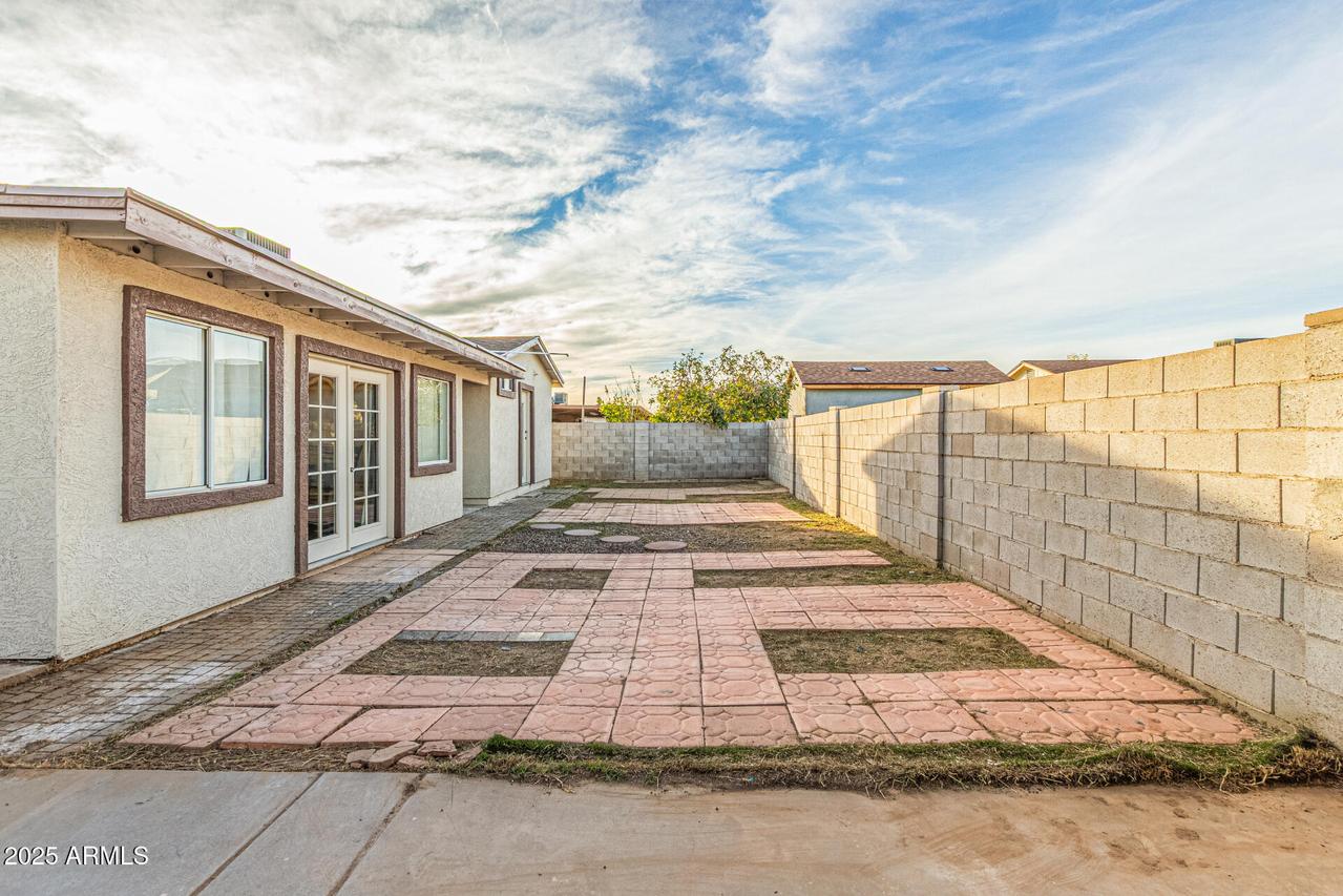 6718 W Catalina Dr., Phoenix, AZ 85033