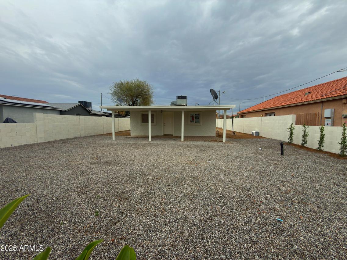 237 S 7th St., Avondale, AZ 85323