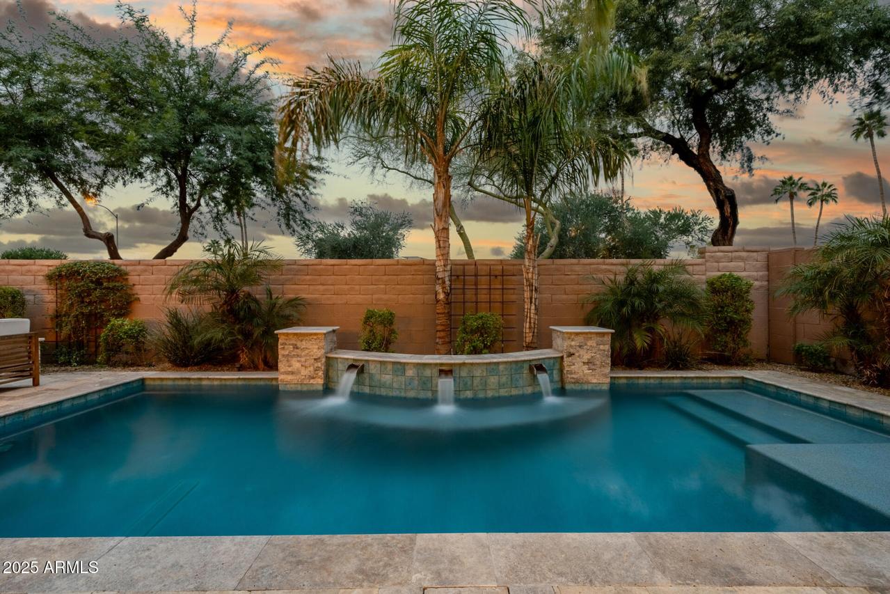 16316 N 2nd Dr., Phoenix, AZ 85023