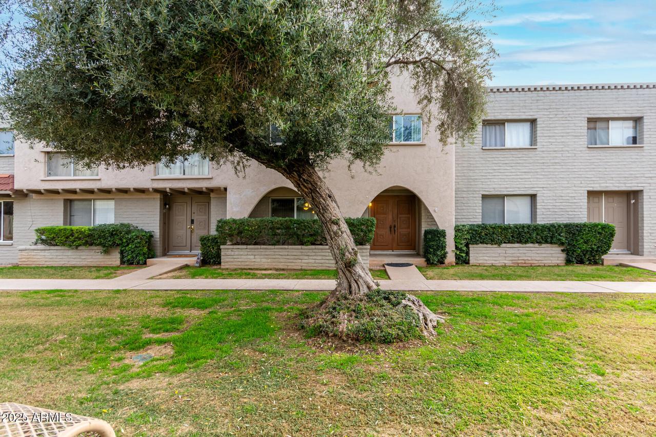 225 N Standage Rd. #103, Mesa, AZ 85201