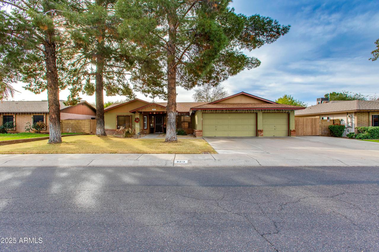 3313 W Kristal Way, Phoenix, AZ 85027