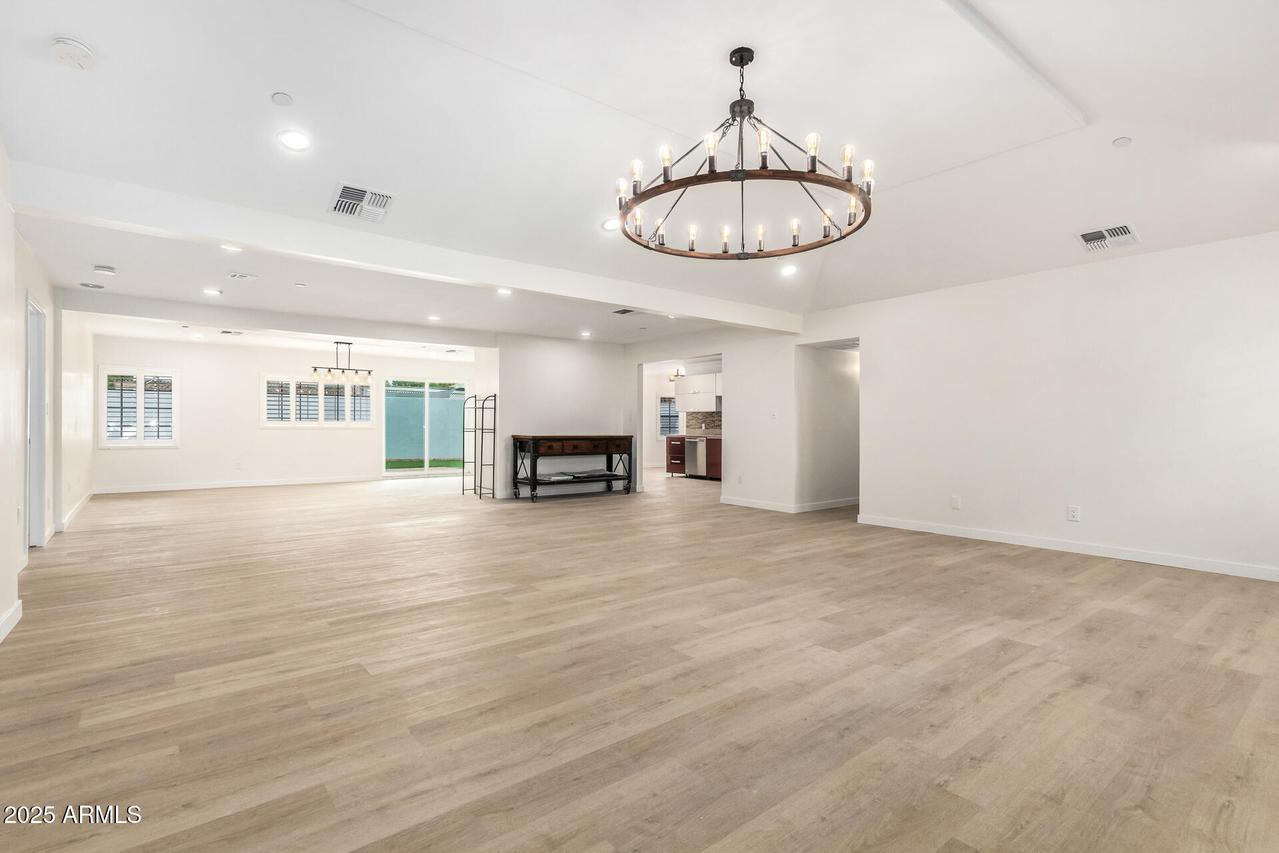 1606 W Keim Dr., Phoenix, AZ 85015