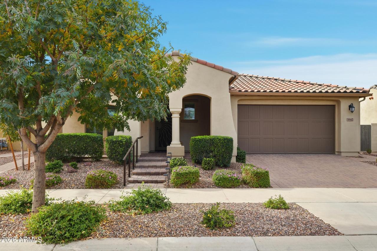 5842 S Vegas, Mesa, AZ 85212
