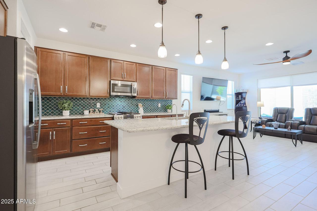 15817 S 177th Dr., Goodyear, AZ 85338