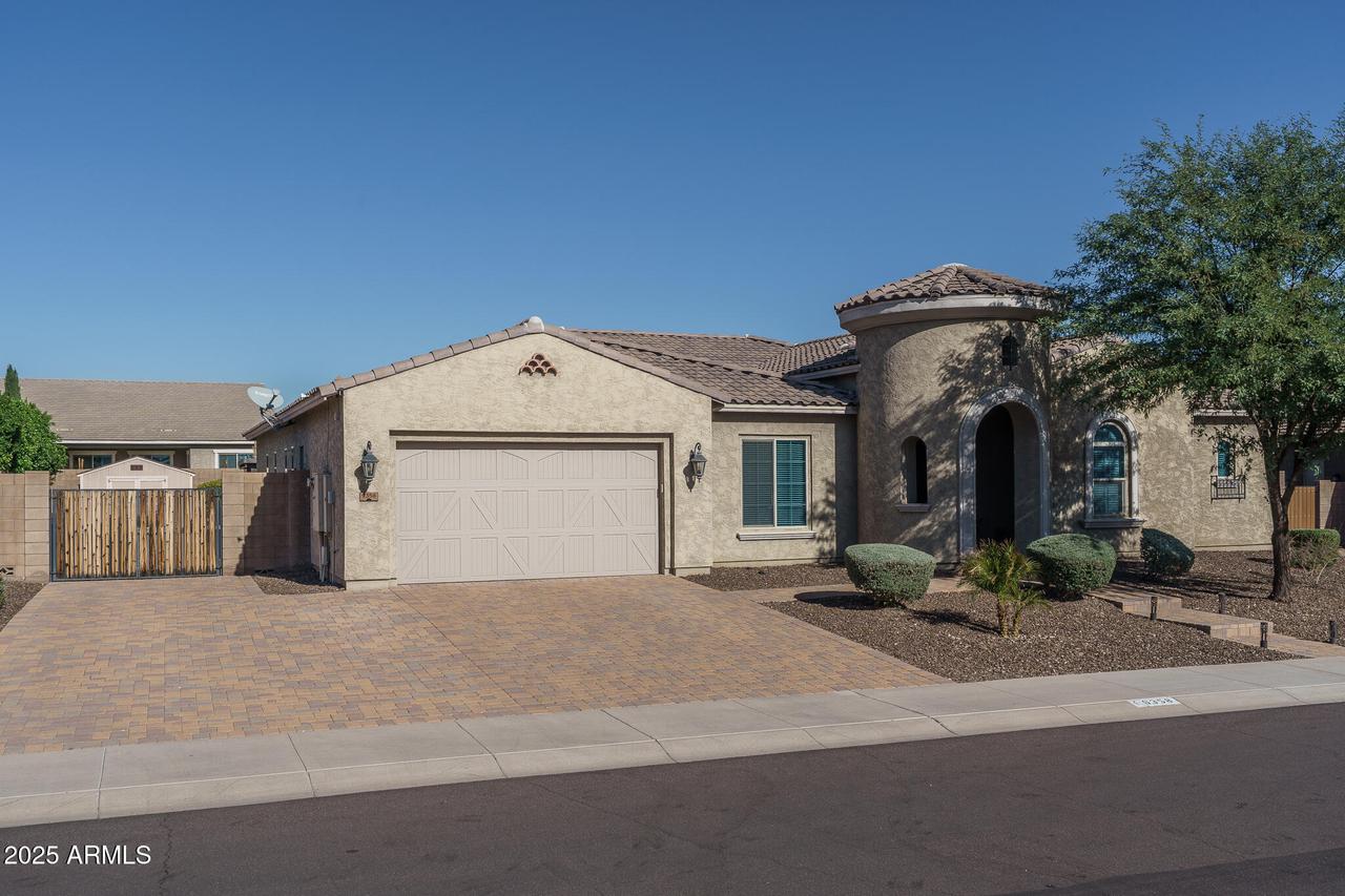9358 W Robin Ln., Peoria, AZ 85383