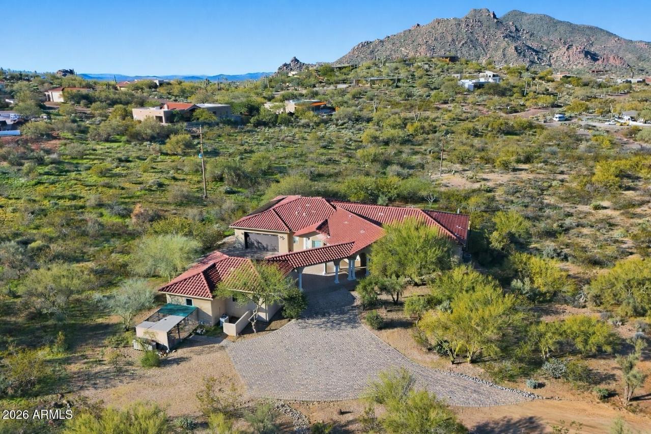 7917 E Cave Creek Rd., Carefree, AZ 85377