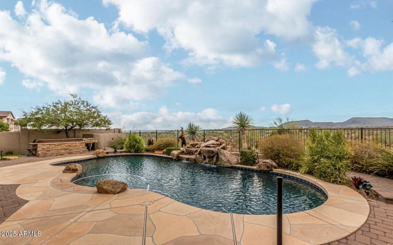 44020 N 44th Ln., New River, AZ 85087