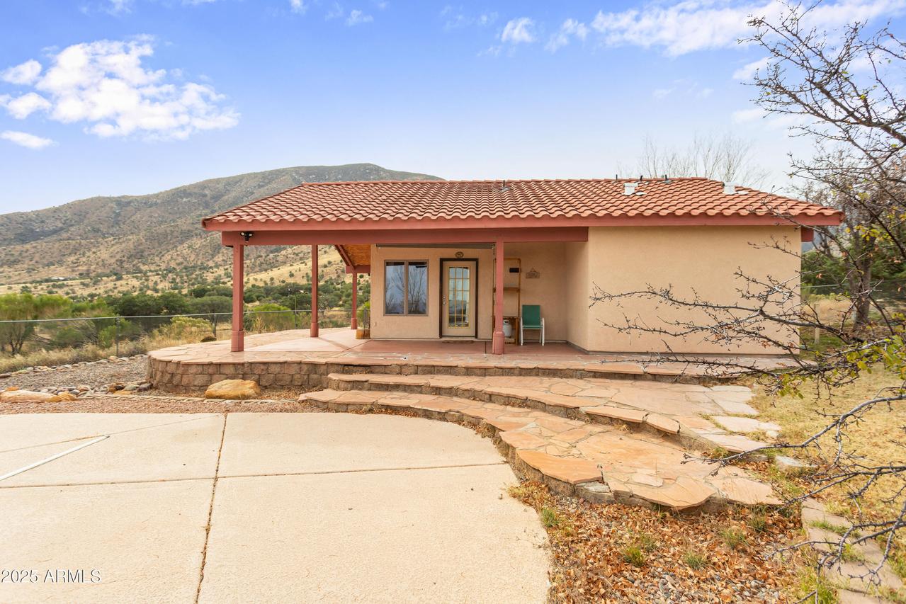 5778 E Mountain View Rd., Hereford, AZ 85615