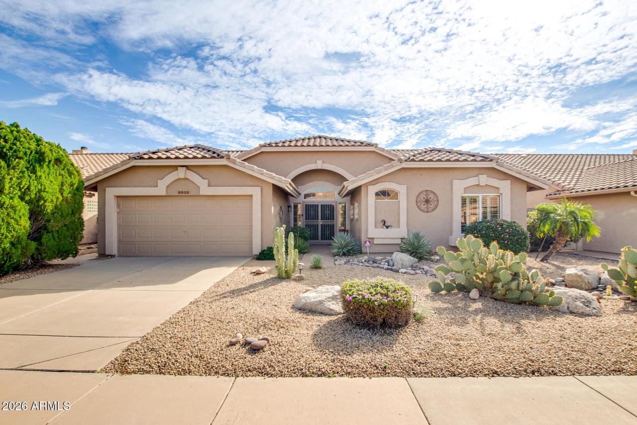 8935 W Kerry Ln., Peoria, AZ 85382