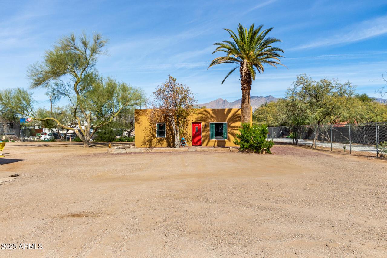 3925 E Fairmount St., Tucson, AZ 85712