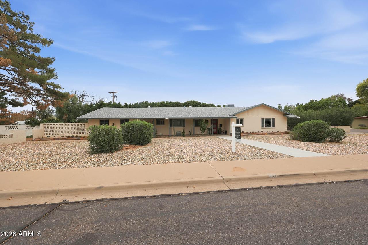 325 N Fraser Dr., Mesa, AZ 85203