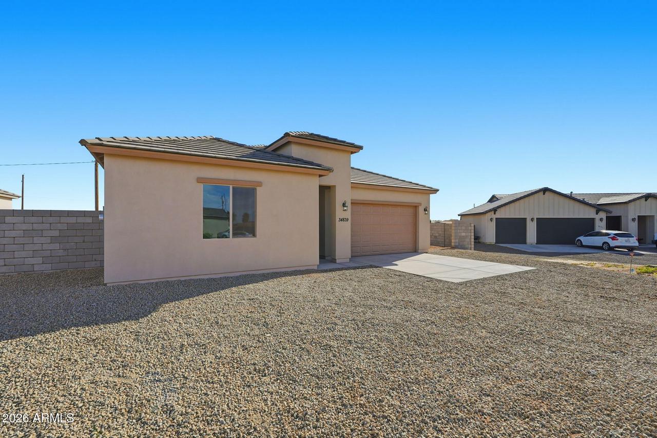 34839 N Palm Dr., San Tan Valley, AZ 85140