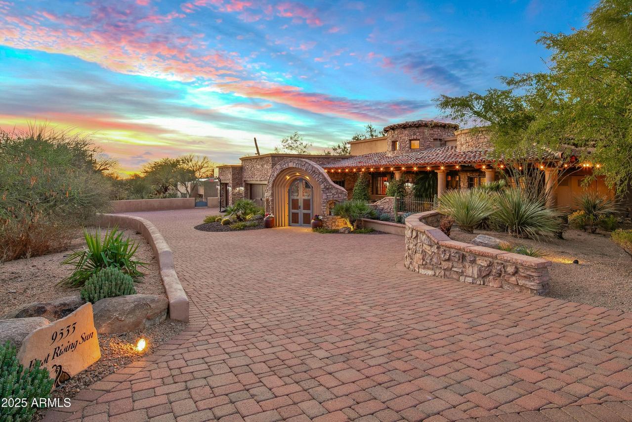 9533 E Rising Sun Dr., Scottsdale, AZ 85262