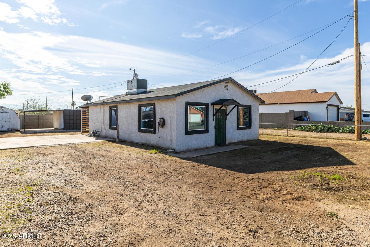 2811 W Pima St., Phoenix, AZ 85009