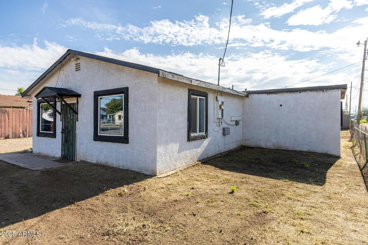 2811 W Pima St., Phoenix, AZ 85009