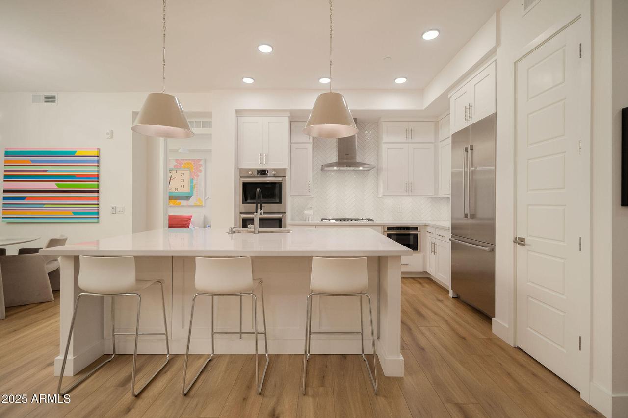 5250 E Deer Valley Dr. #303, Phoenix, AZ 85054