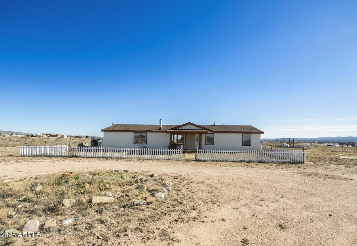 26785 N Dark Sky Dr., Paulden, AZ 86334