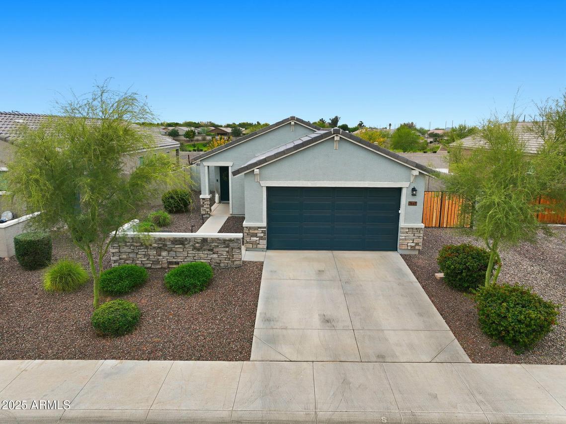 3647 E Henson St., San Tan Valley, AZ 85140