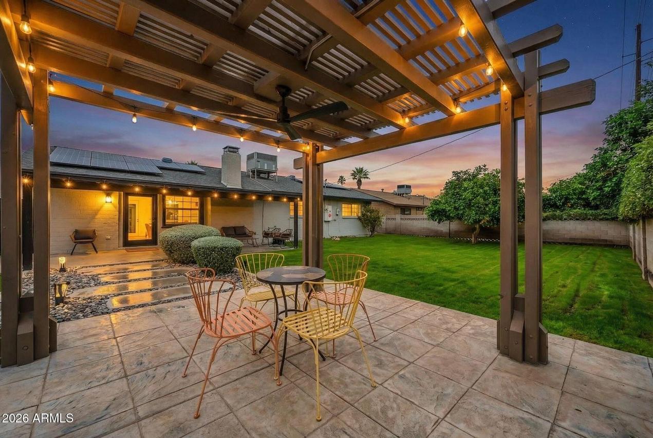 8631 E Plaza Ave., Scottsdale, AZ 85250