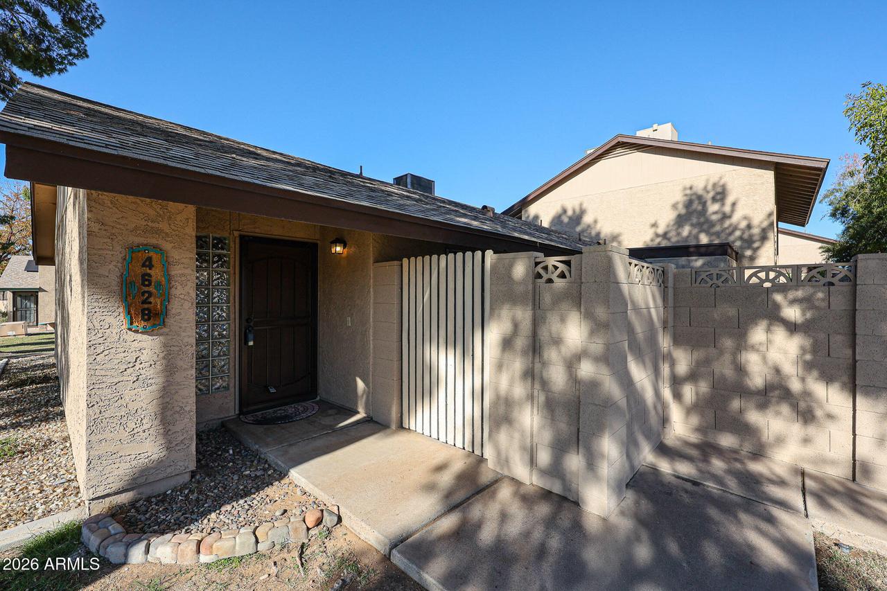 4628 W Continental Dr., Glendale, AZ 85308