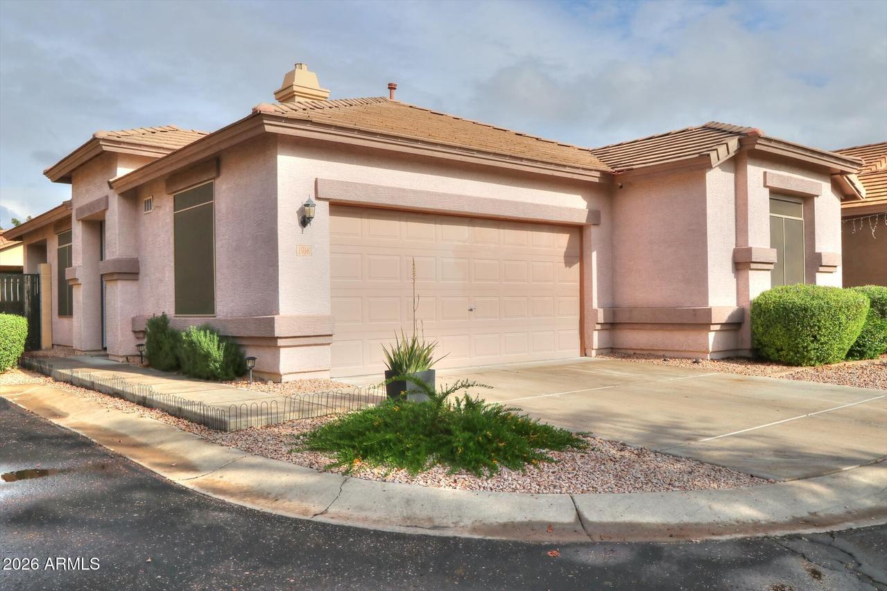 1916 E Hawken Pl., Chandler, AZ 85286