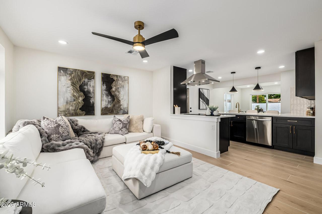 5207 E Windsor Ave., Phoenix, AZ 85008