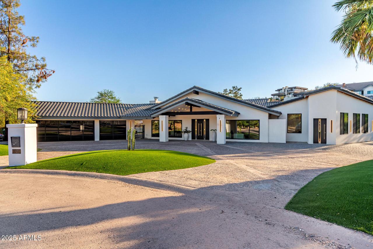 3301 E Rovey Ave., Paradise Valley, AZ 85253