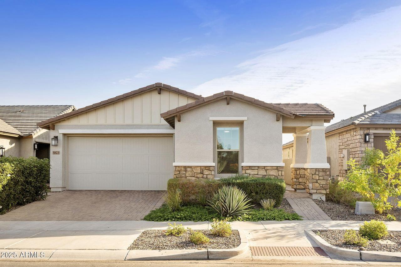 5823 S Del Rancho, Mesa, AZ 85212