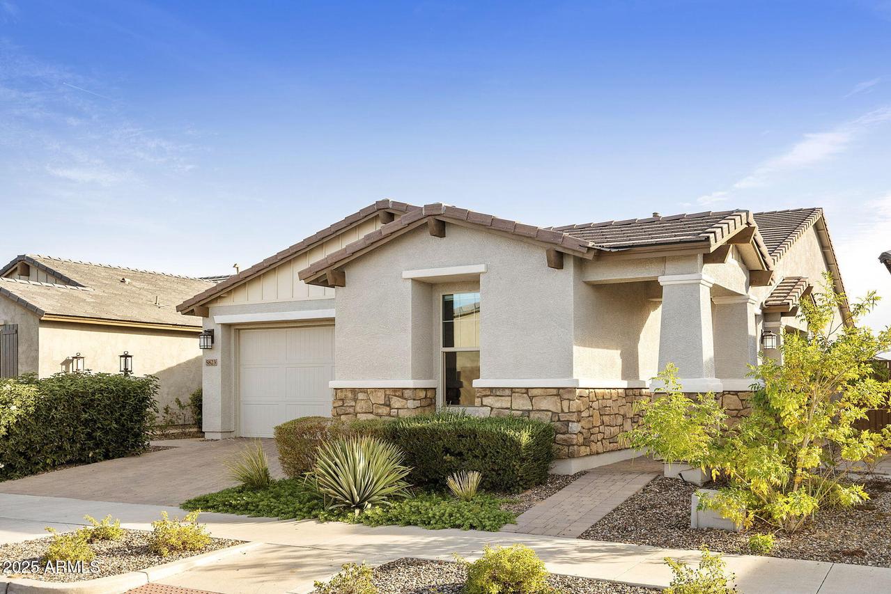 5823 S Del Rancho, Mesa, AZ 85212