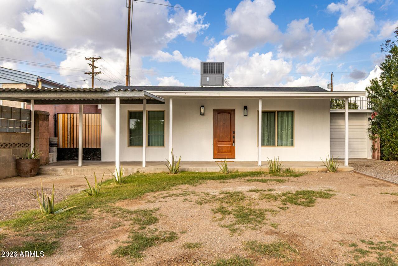 2142 W Coolidge St., Phoenix, AZ 85015