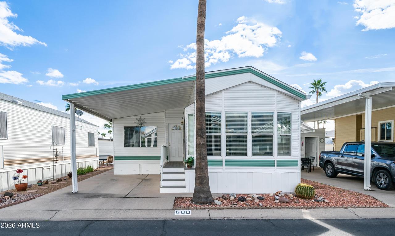 608 Ironstone Dr., Apache Junction, AZ 85119